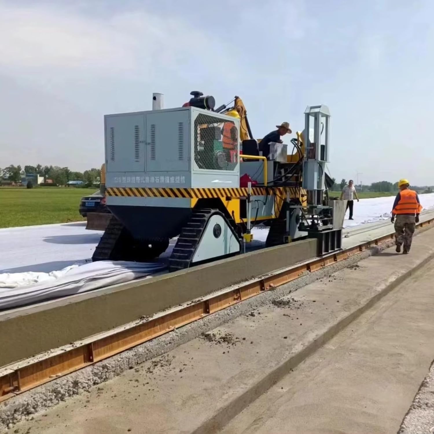 concrete curb machine review,should I buy a concrete curb machine,slipform paver pros cons,concrete curb machine vs alternatives,concrete curb machine worth buying,best slipform paver for highways - detailed features and technical specifications