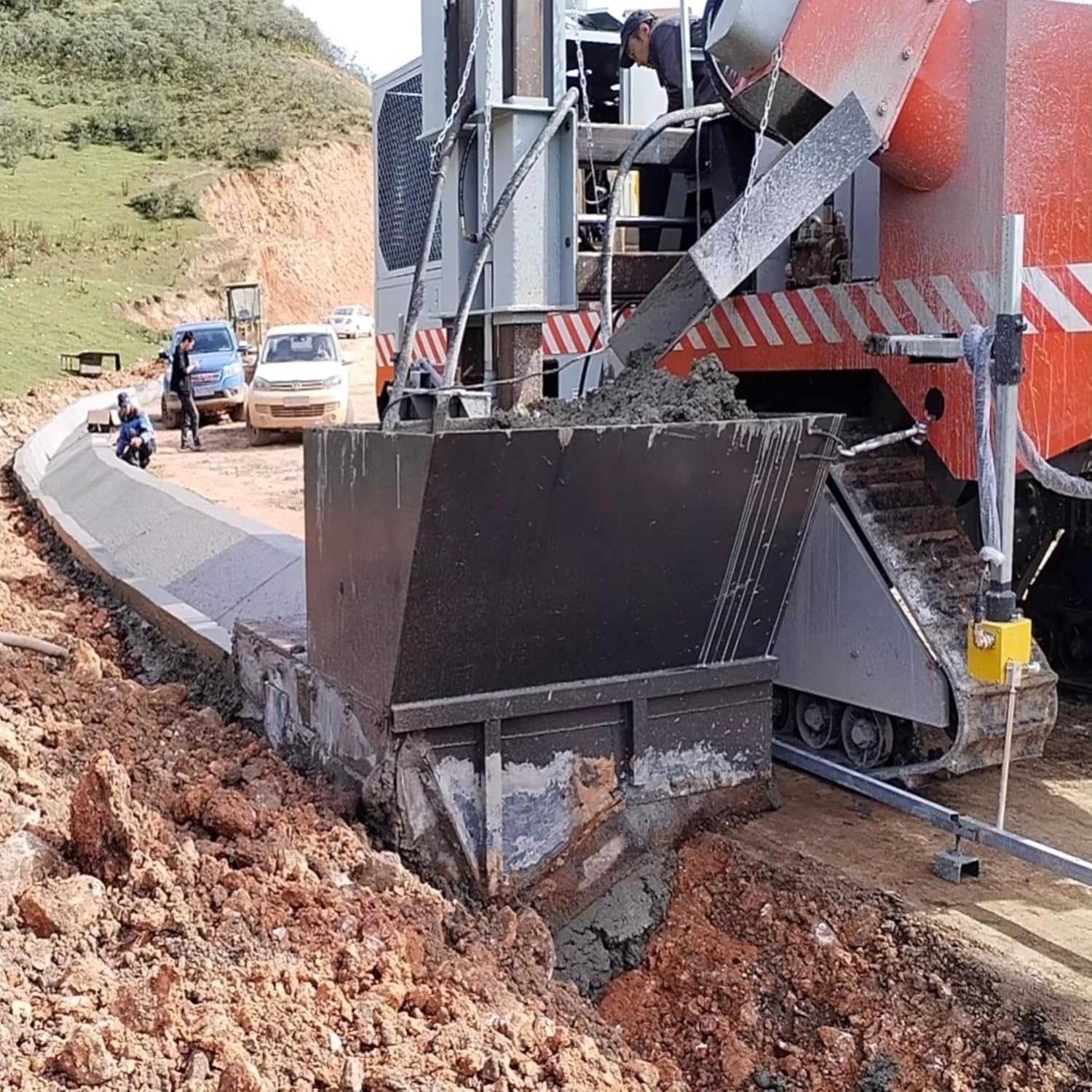 automatic slipform curb paver pros cons,should I buy an automatic slipform curb paver,automatic slipform curb paver vs stringless curb machine,automatic slipform curb paver benefits,best concrete curb paving machine,automatic slipform curb paver worth buying performance testing and real-world results